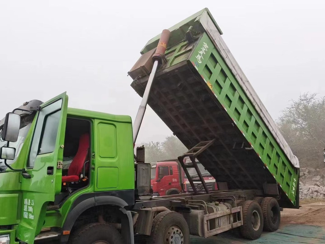 China National Heavy Duty Truck Group HOWO Gebraucht-Dump Truck mit höherer Qualität