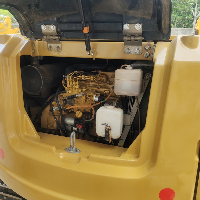 Export von gebrauchten Cat Bagger Cat 307D in ordentlichem Zustand, alles zu einem besseren Preis