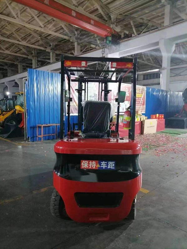 Brandneue Mini-Diesel-Gabelstapler und brandneue Mini-Elektro-Gabelstapler