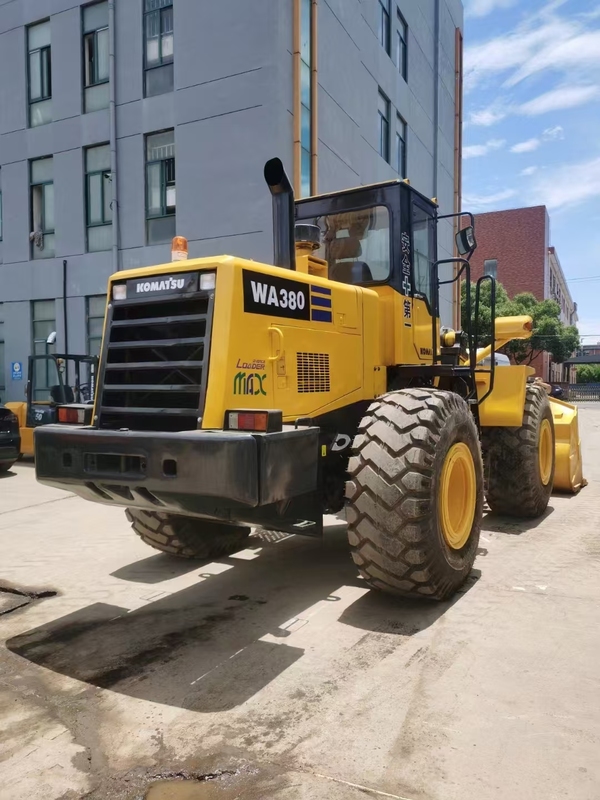 Gebrauchtes Original Komatsu 380wa Ladegerät in gutem Zustand zu einem fairen Preis.