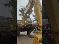 Komatsu PC200-8 Grabenmaschine Anzeige Video