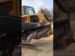Der gebrauchte Volvo EC80D Bagger ist von guter Qualität und günstig